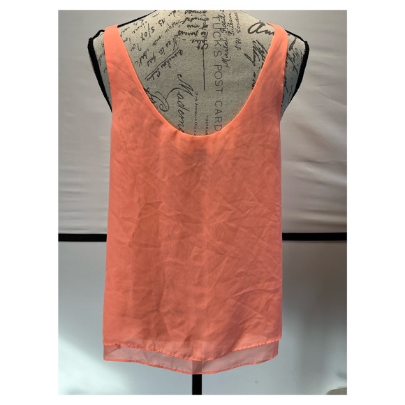 Old Navy DBL Layer Chif Tank #4187140 - Picture 2 of 3